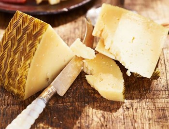 Queso Curado